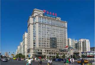 圆管焊接 机器型材材料6063 方圆管家 异 长条铝外壳